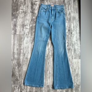 MOTHER Weekender Denim in Hold My Hand Size 24